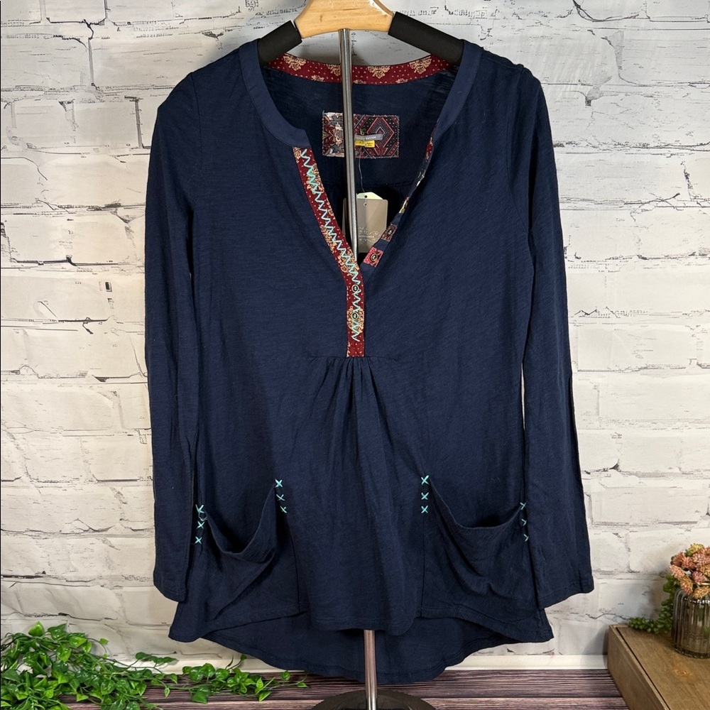 Anthropologie (Little Yellow Button) Navy Tunic with Embroidered Accents NWT